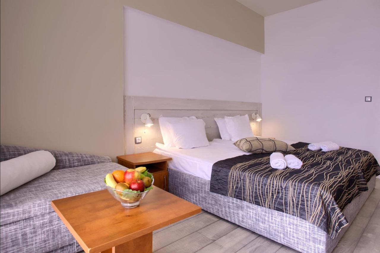 Luna Beach Hotel Goldstrand Exterior foto